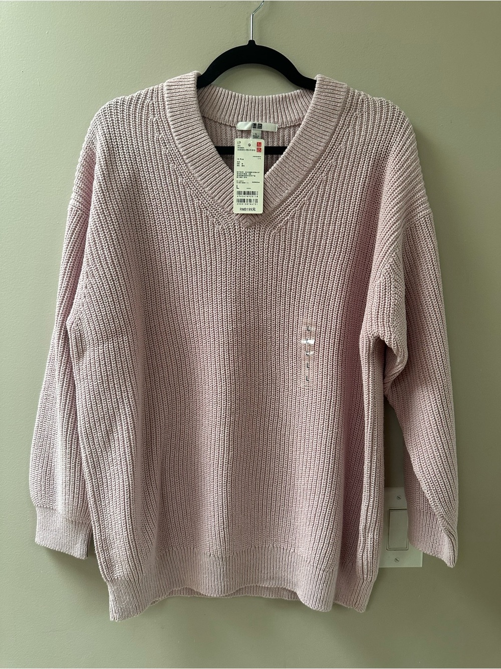 Uniqlo V-Neck Ribbed Sweater — Light Pink